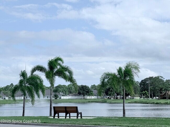 Building Photo - 3900 Playa Del Sol Dr