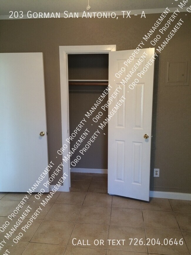 Building Photo - 203 Gorman