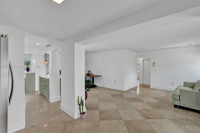 Building Photo - 221 NW 145th St