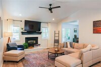 Building Photo - 22 Penrith Dr