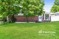 Building Photo - 612 Sessions Ave