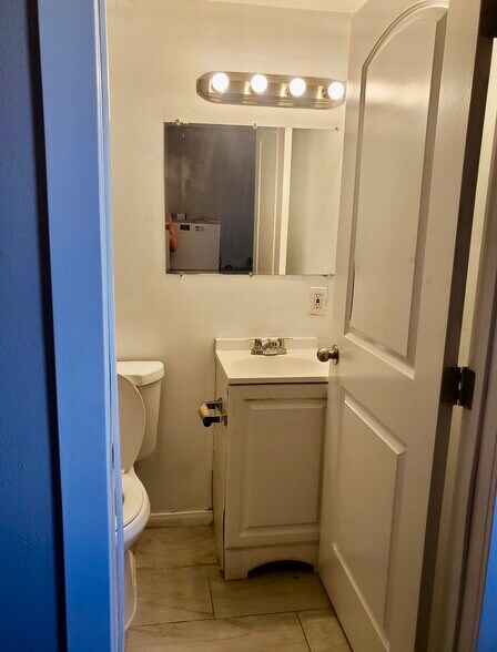 Building Photo - 5055 Arvada Way