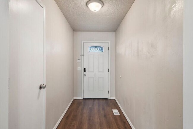 Building Photo - 2823 S 138th E Ave