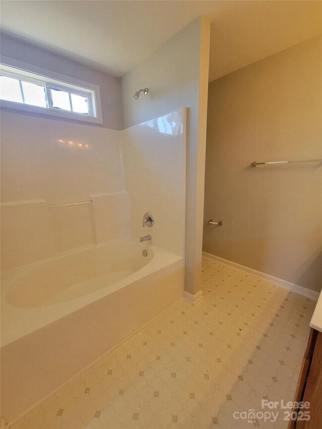 Building Photo - 7844 Paper Birch Dr
