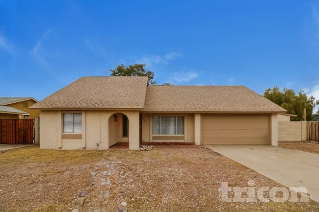 Building Photo - 3644 N 89th Ave