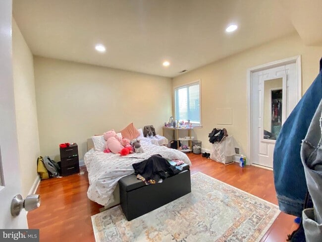 Building Photo - 1417 N 17th St