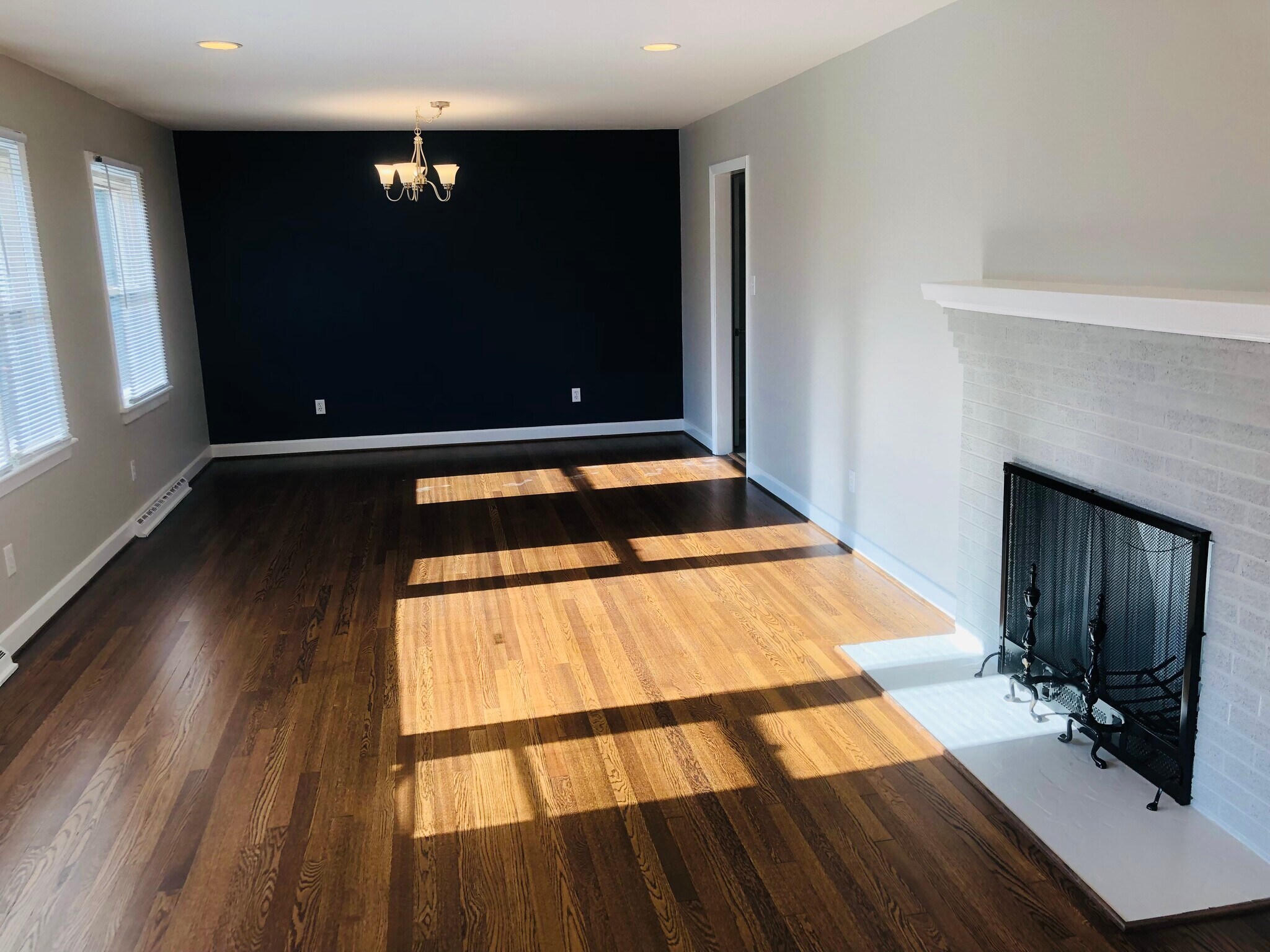 Building Photo - 1509 Peachtree Dr