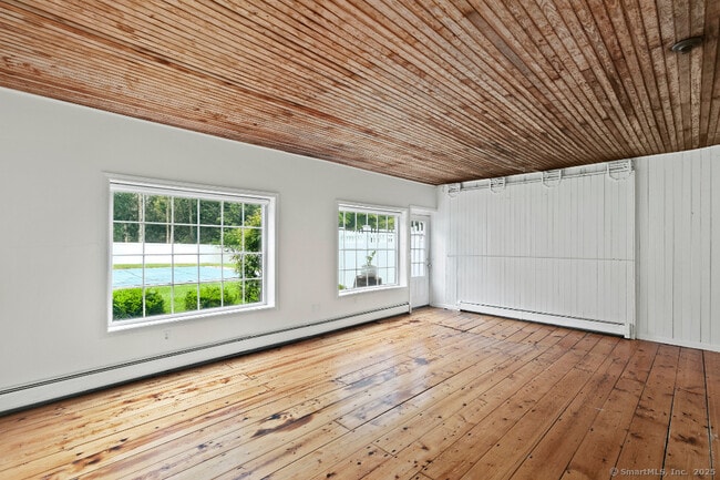 Building Photo - 457 Dunham Rd