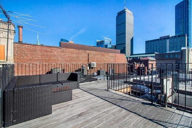 Building Photo - 320 Commonwealth Ave