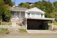 Building Photo - COMING SOON! Nice 2+ Bedroom 2 Bath House w/Bonus Room