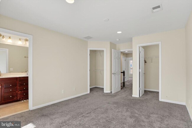 Building Photo - 42671 Redeemer Terrace