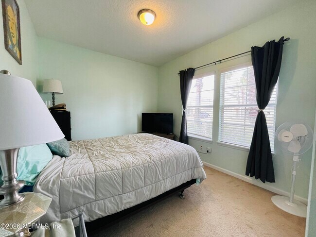 Building Photo - 15792 Bainebridge Dr