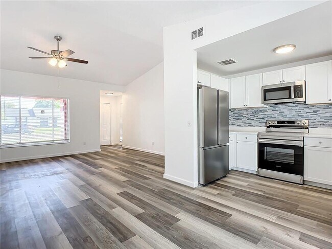 Building Photo - 11320 Bingham Ct