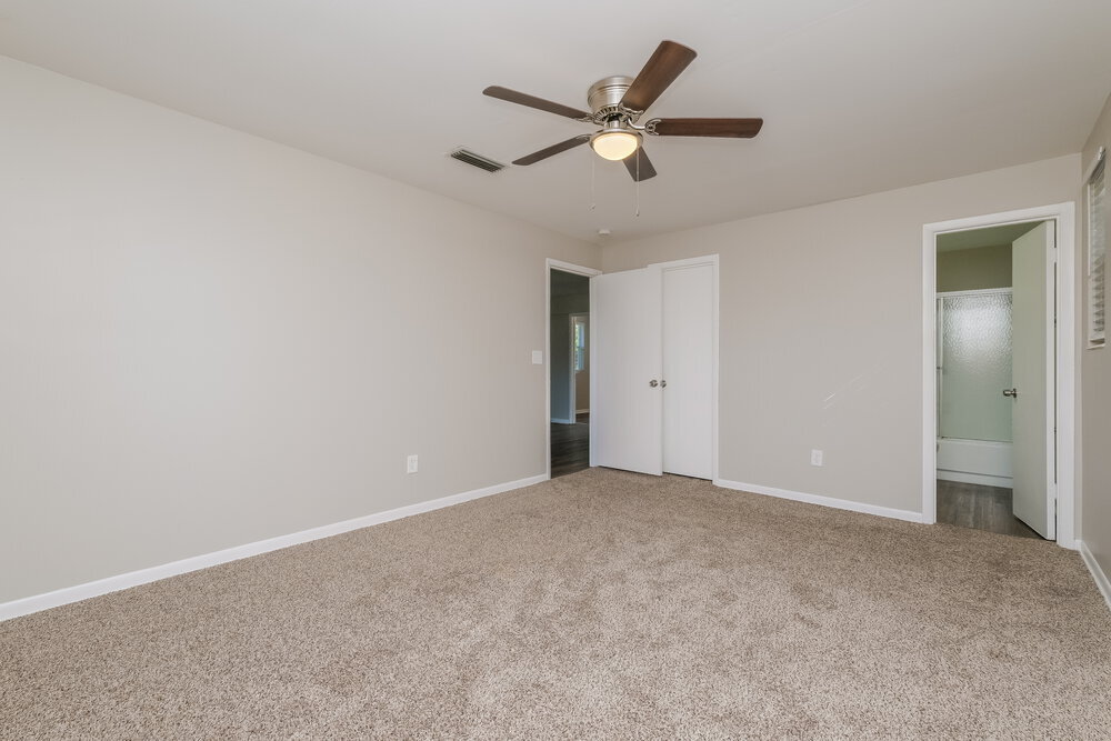 Building Photo - 9499 Hayes St