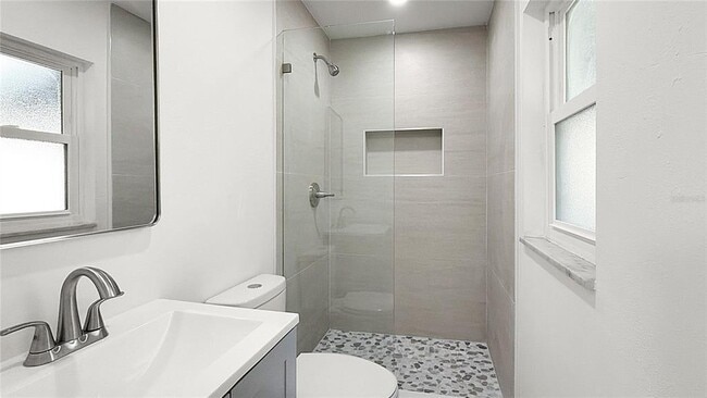 Building Photo - 941 Kathy St