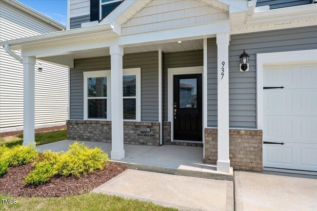 Building Photo - 937 Avonmore Dr