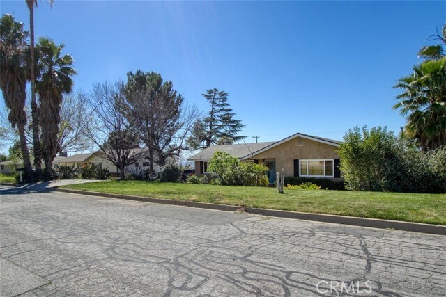 Building Photo - 11758 Grant Dr
