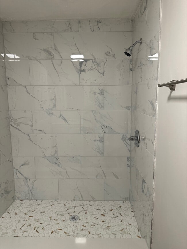 Building Photo - 1523 Mar Vic Ln