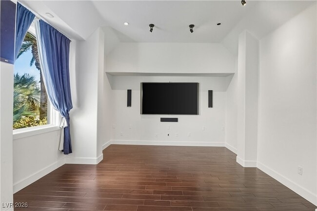 Building Photo - 5101 Mountain Foliage Dr