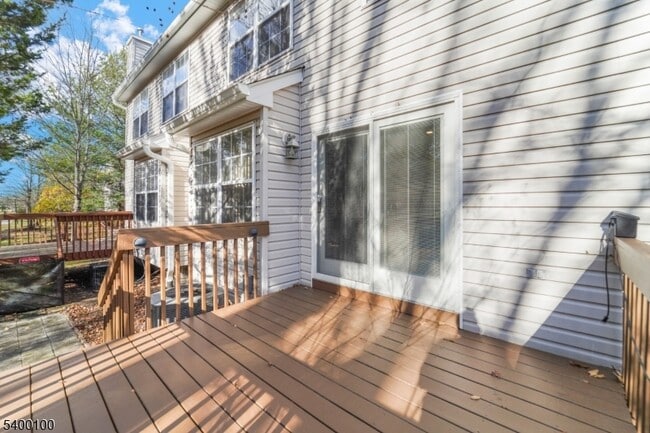 Building Photo - 13 Jill Ct