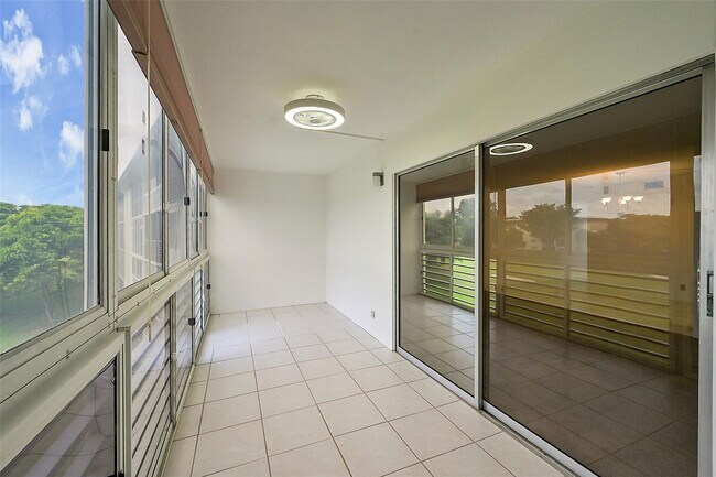 Building Photo - 3402 Bimini Ln