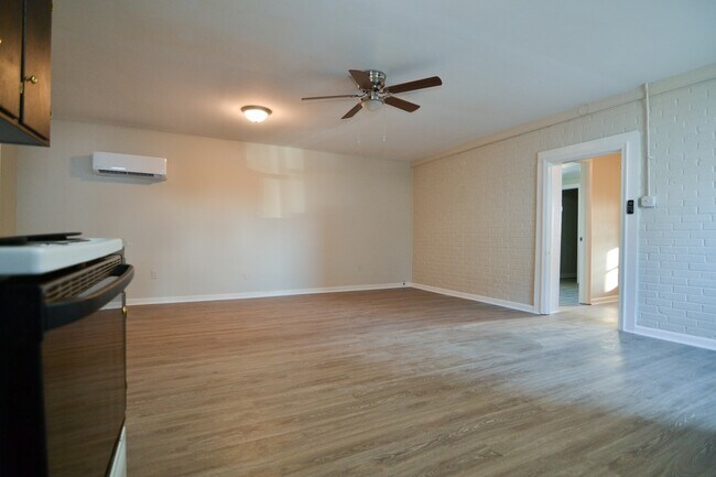 Building Photo - 4914 Fort Ave