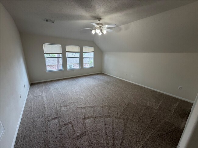 Building Photo - 27 Yacht Harbor