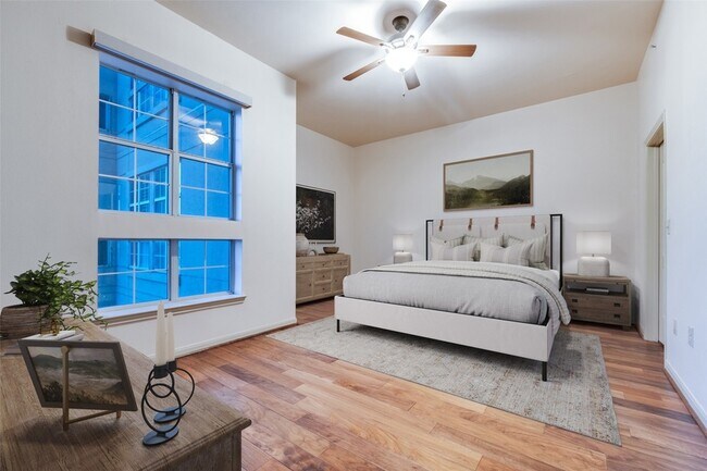 Building Photo - 3225 Turtle Creek Blvd