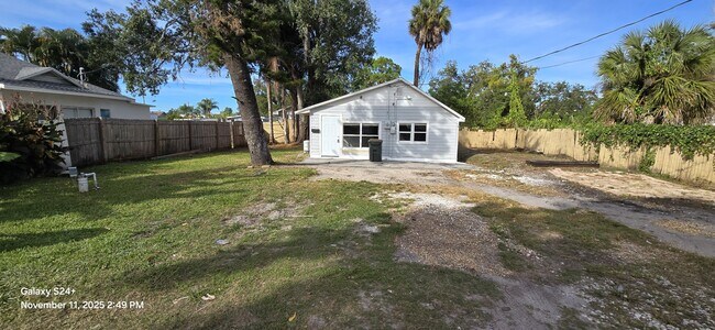 Building Photo - 5202 16th St E