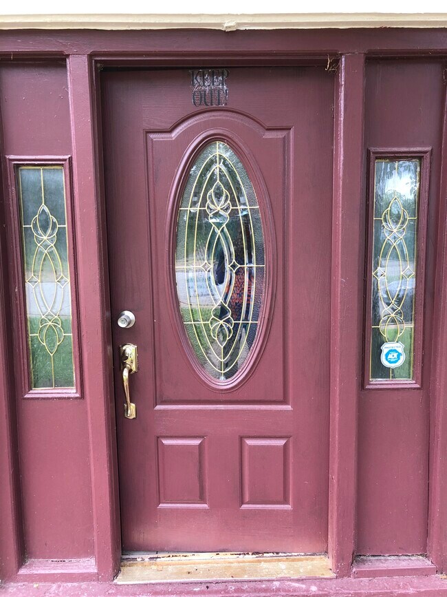 Building Photo - 5962 Oakherst Plz