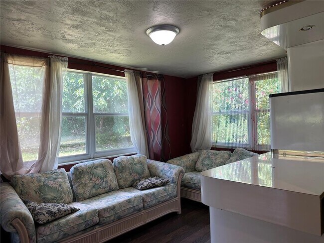 Building Photo - 12807 Vassar Ct