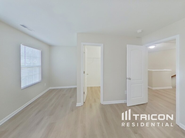 Building Photo - 7502 Spring Spruce Ln
