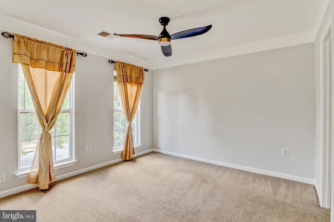 Building Photo - 7505 Castle Rock Dr