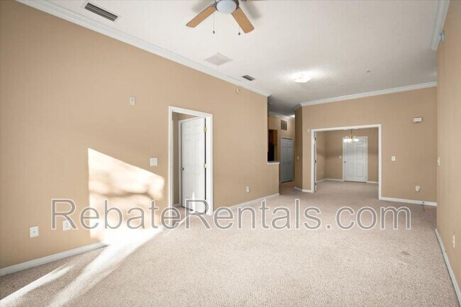 Building Photo - 7032 Deer Lodge Cir