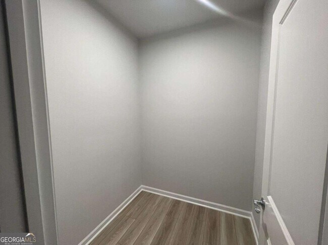 Building Photo - 3156 Morris Hills Dr