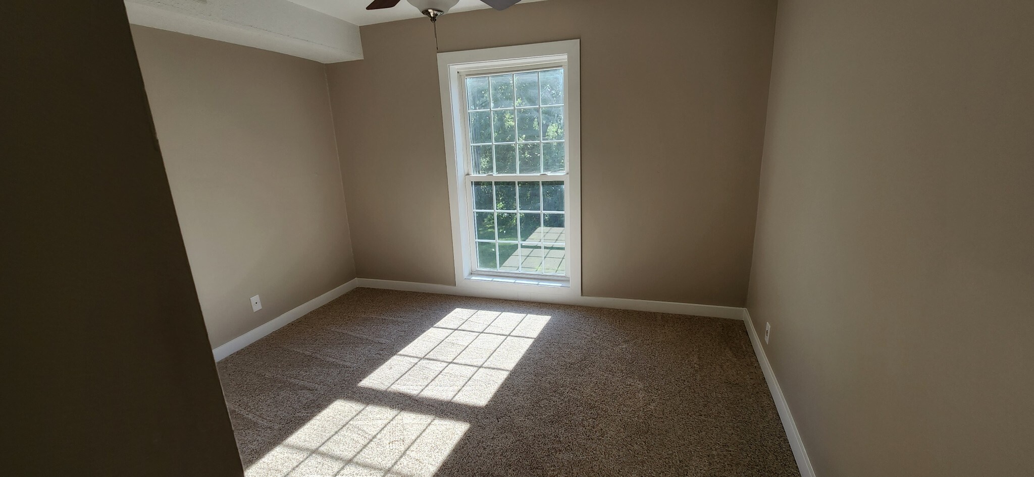 second bedroom - 1100 E 6th St