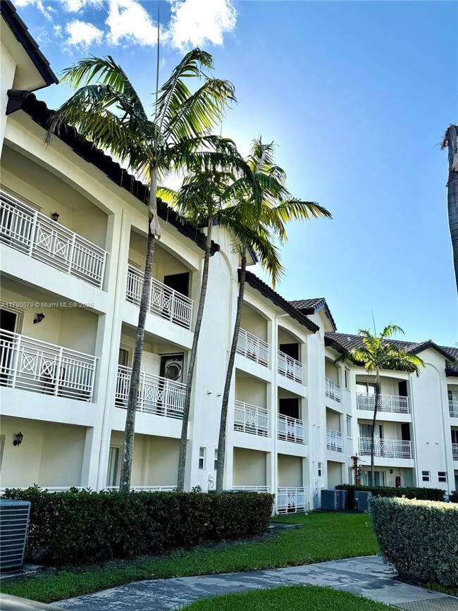 Primary Photo - 8851 NW 112th Ave