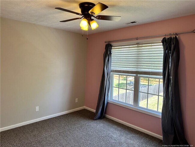 Building Photo - 1311 Shoshone Pl