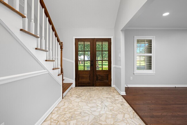 Building Photo - 1539 Brookside Dr