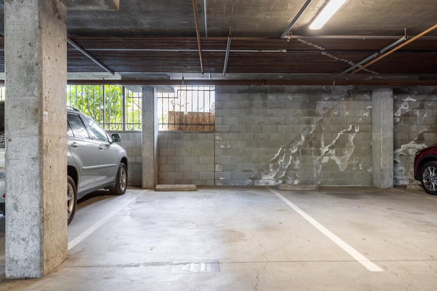 assigned garage space - 300 Murchison Dr