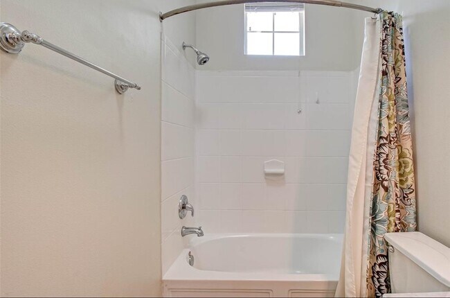 Building Photo - 75 Tapestry Forest Pl