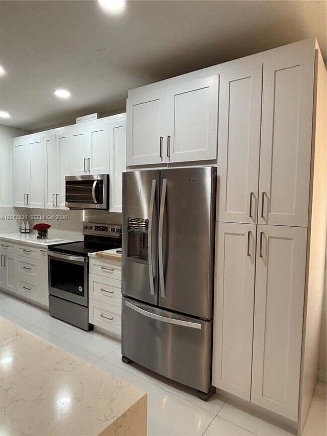 Building Photo - 1362 Canary Island Dr