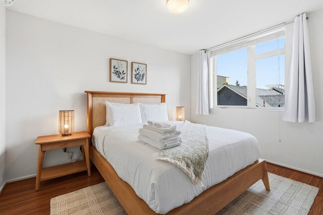 Building Photo - 1464 NW 70th St