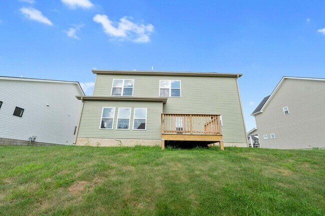 Building Photo - 453 Friendly Ave