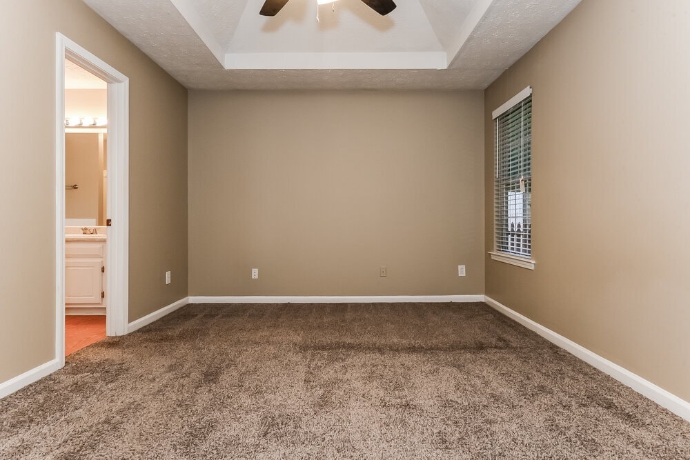 Building Photo - 394 Summer Hill Cir