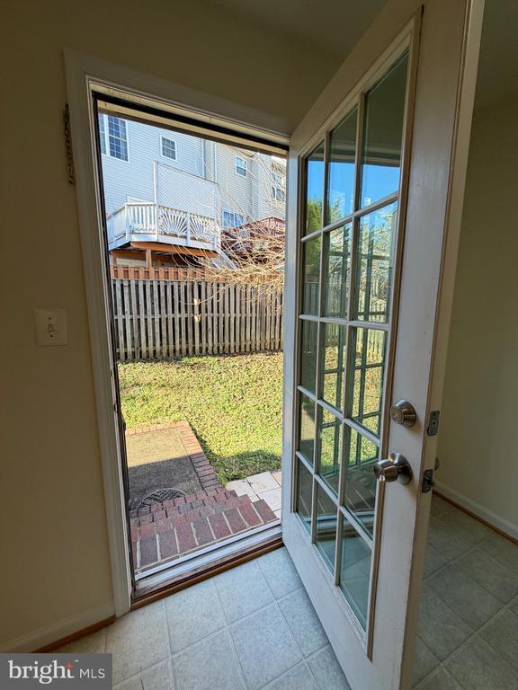 Building Photo - 9068 Falcon Glen Ct