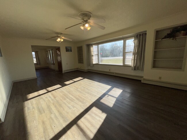 Living room - 4401 Haffner Dr