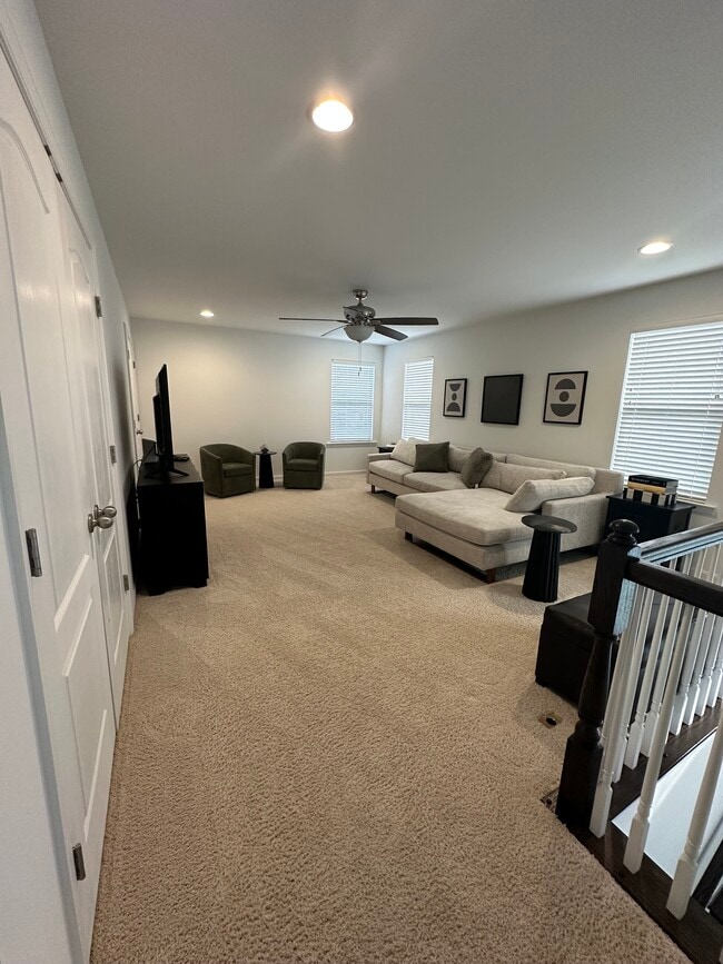 Building Photo - 18714 Lakelands Dr