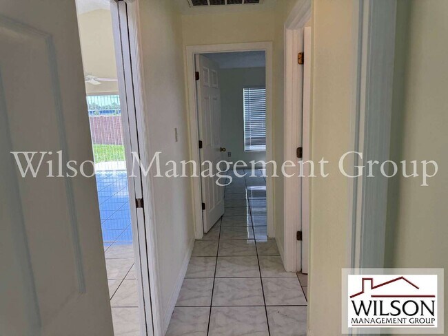 Building Photo - 7872 Elmstone Cir