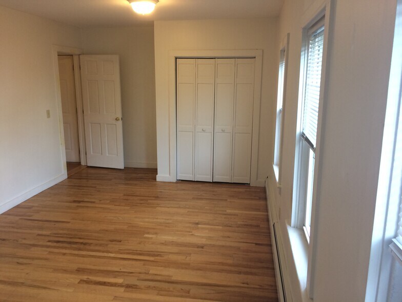 Building Photo - 97 Mawney St